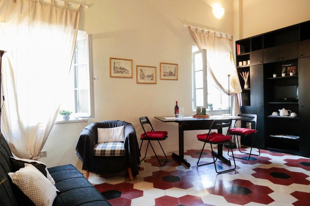 Santamarta35 Apartment Pisa Bagian luar foto