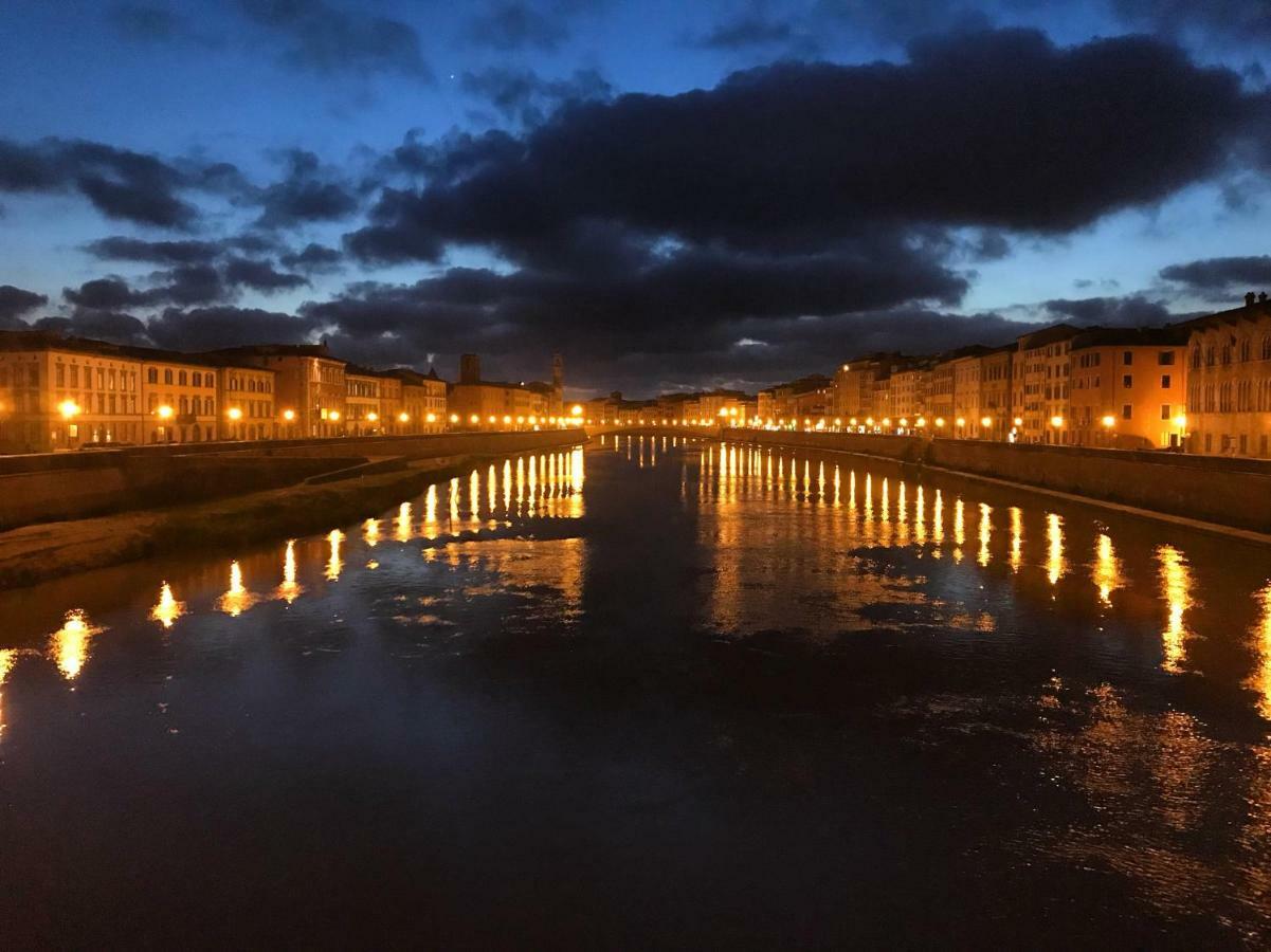 Santamarta35 Apartment Pisa Bagian luar foto